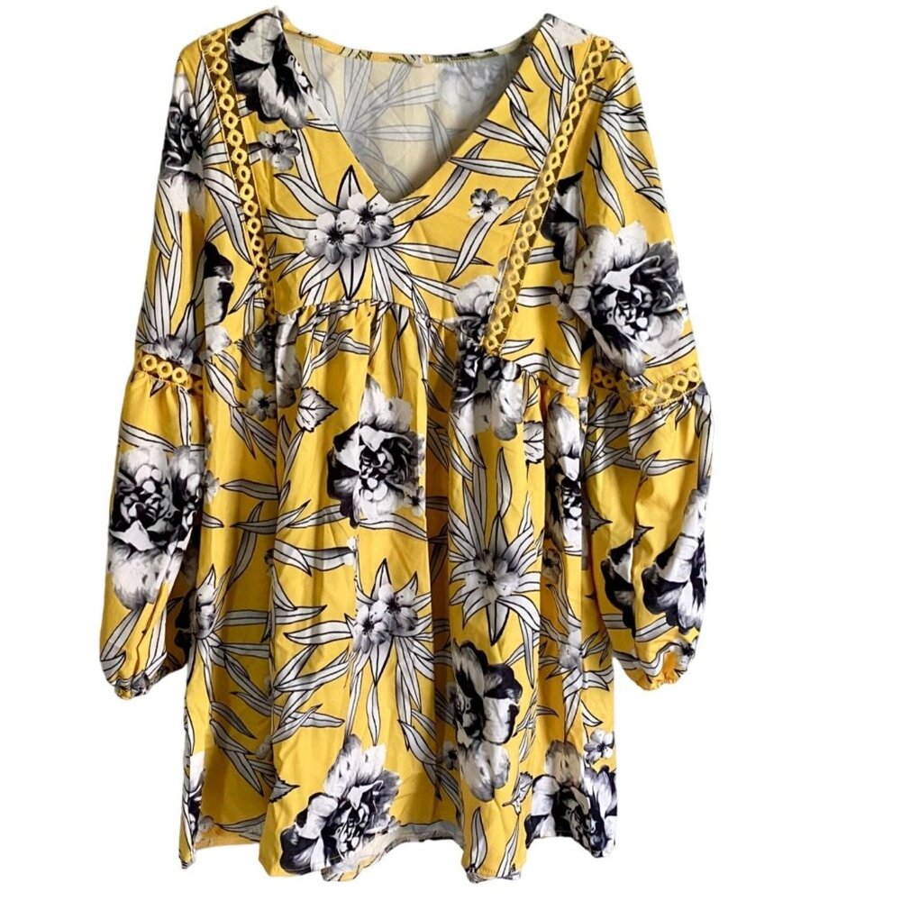 Yellow Floral V-Neck Blouse with Crochet Trim 3/4 Sleeves Women's Medium